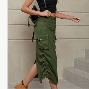Size 2X Olive Green Cargo Midi Skirt